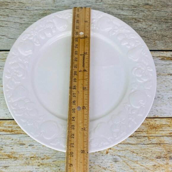 Thomson Pottery FRUIT GARDEN Embossed Fruit White Earthenware Salad Plates Set 4 - Picture 11 of 16